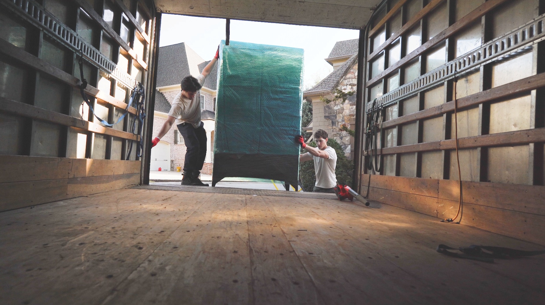 lift_gate_heavy_items